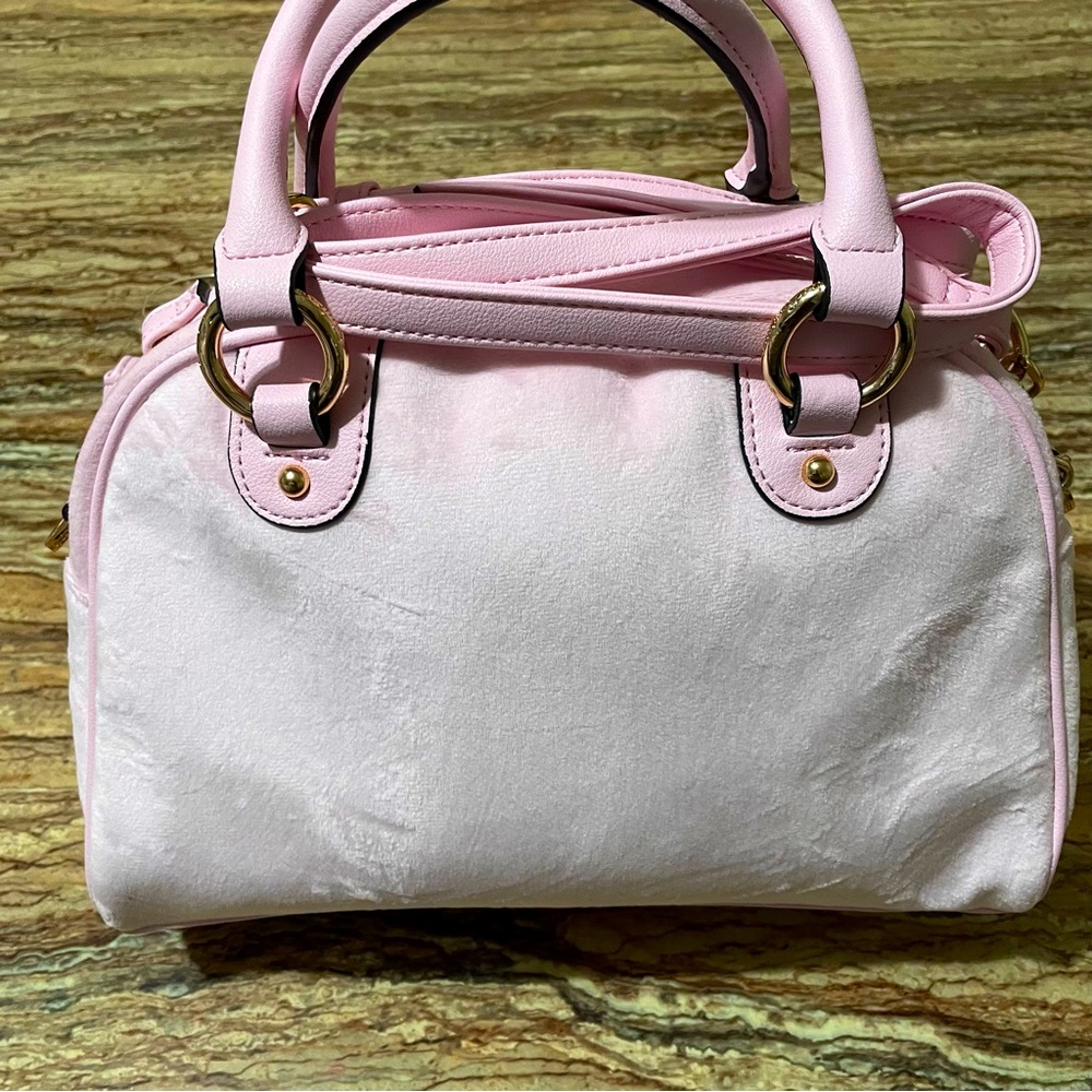Juicy Couture - Picture 12 of 13